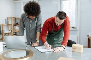 Profesionalización en PYMES: cómo dejar de depender del fundador y construir una organización que escale