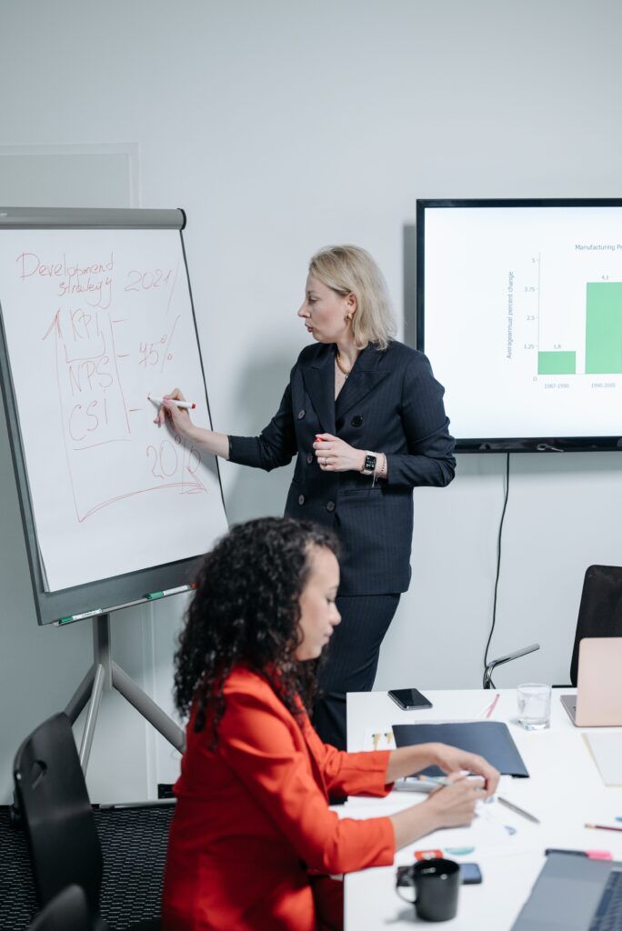 Estrategia difusas: cuando todos trabajan mucho, pero no necesariamente en la misma dirección