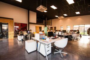 Los 7 desperdicios invisibles que frenan la productividad en las oficinas